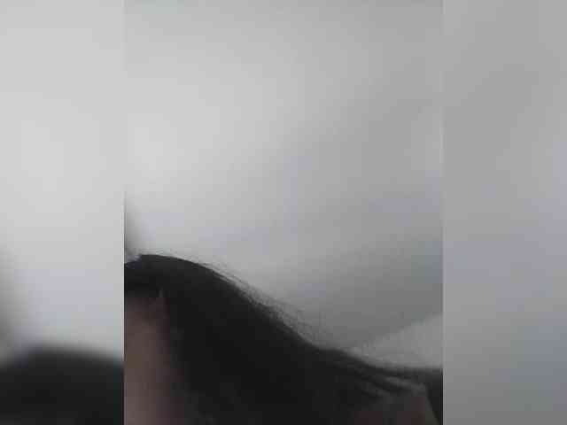 Cleopatra1990 webcam