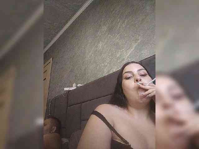 Cleopatra1990 webcam