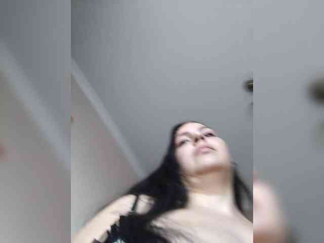 Cleopatra1990 webcam