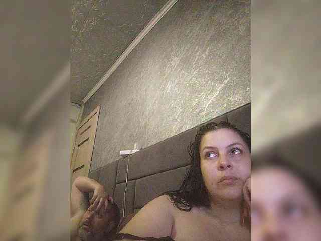 Cleopatra1990 webcam