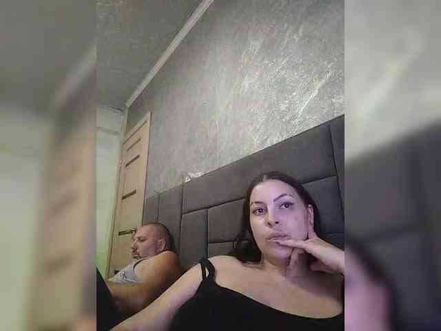 Cleopatra1990 webcam