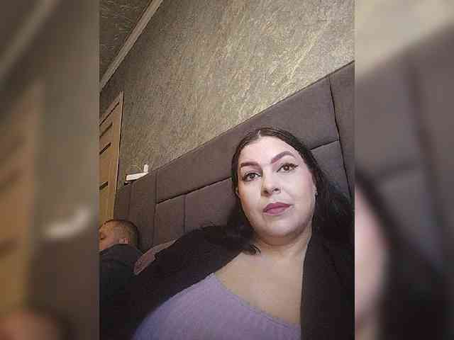 Cleopatra1990 webcam