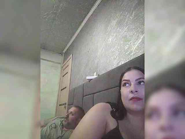 Cleopatra1990 webcam