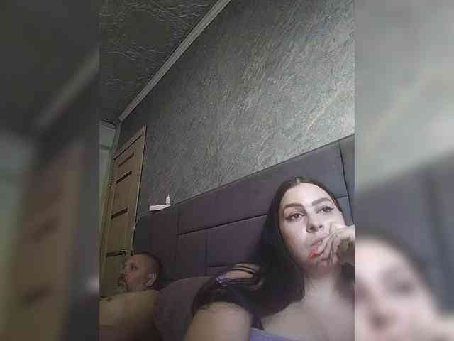 Cleopatra1990 webcam