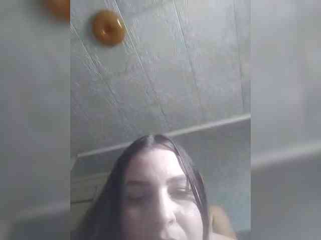 Cleopatra1990 webcam
