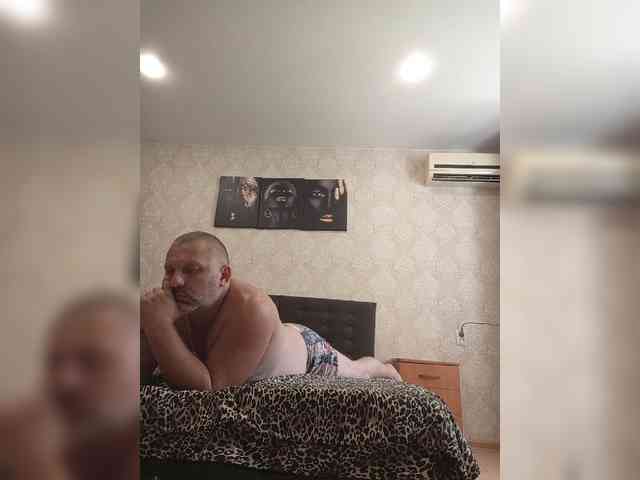 Cleopatra1990 webcam