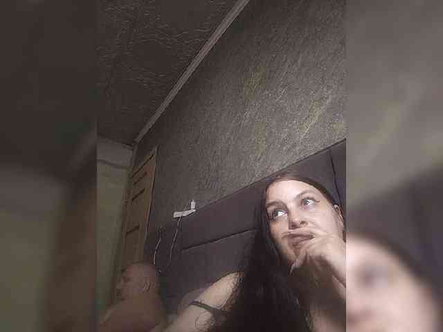 Cleopatra1990 webcam