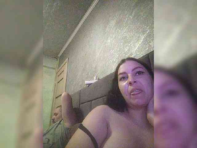 Cleopatra1990 webcam