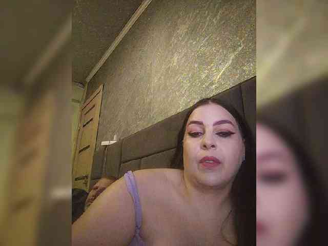 Cleopatra1990 webcam