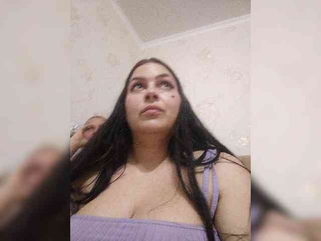 Cleopatra1990 webcam