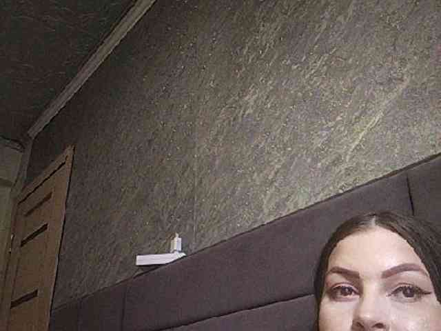 Cleopatra1990 webcam