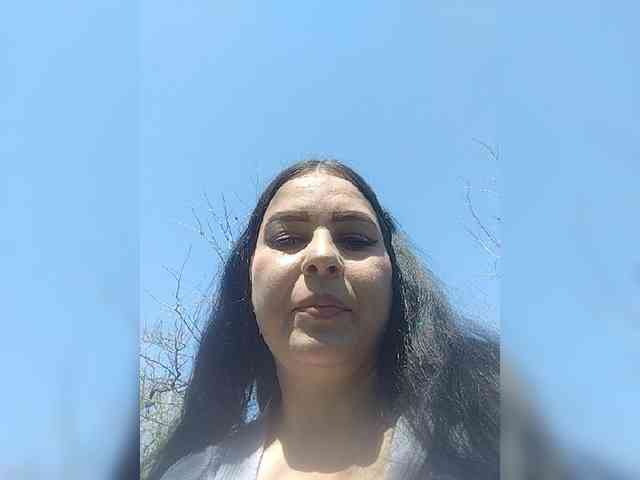 Cleopatra1990 webcam