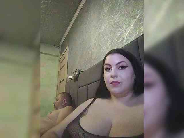 Cleopatra1990 webcam