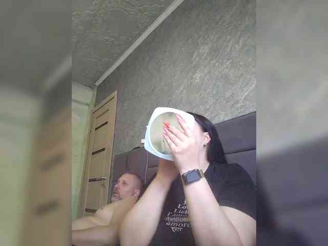 Cleopatra1990 webcam