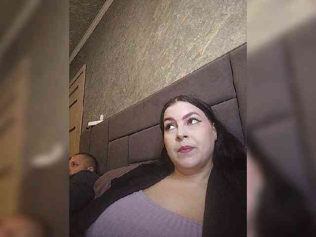 Cleopatra1990 webcam