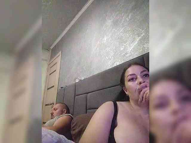 Cleopatra1990 webcam