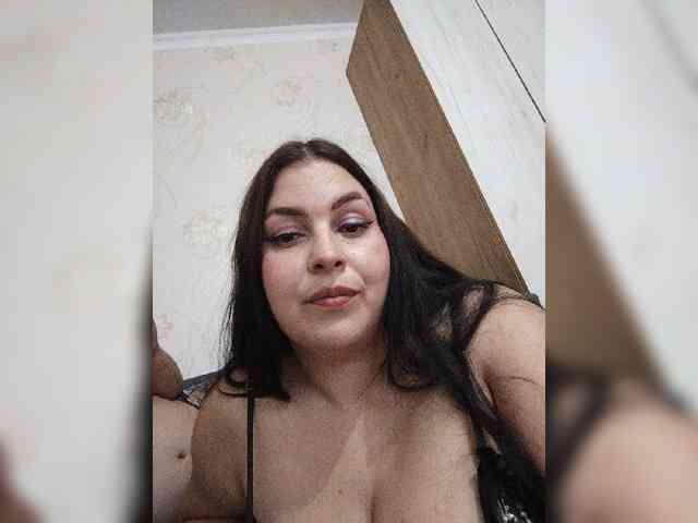 Cleopatra1990 webcam