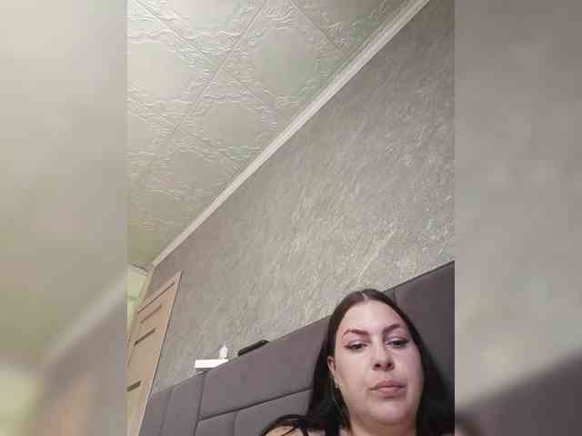 Cleopatra1990 webcam