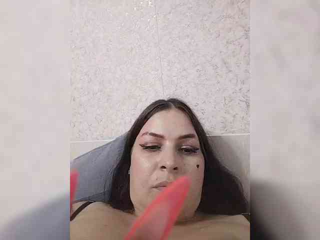 Cleopatra1990 webcam