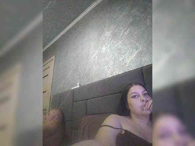 Cleopatra1990 webcam