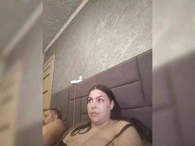 Cleopatra1990 webcam