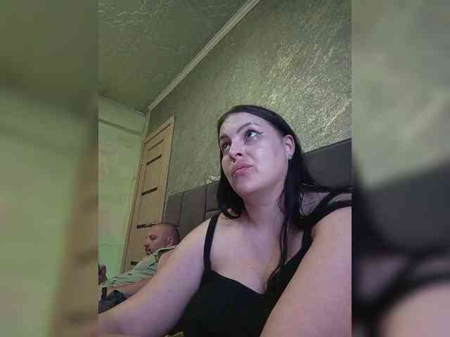Cleopatra1990 webcam