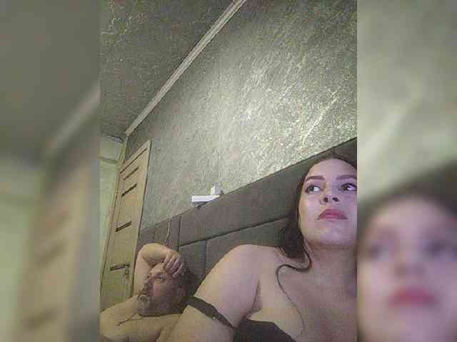 Cleopatra1990 webcam