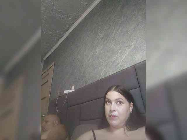 Cleopatra1990 webcam