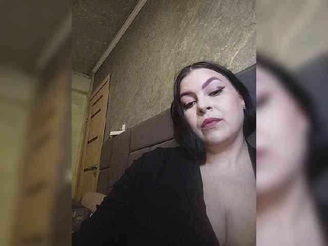 Cleopatra1990 webcam