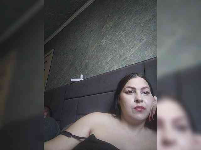Cleopatra1990 webcam