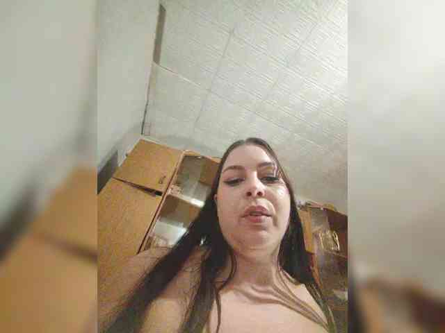 Cleopatra1990 webcam