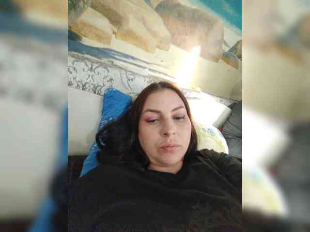 Cleopatra1990 webcam