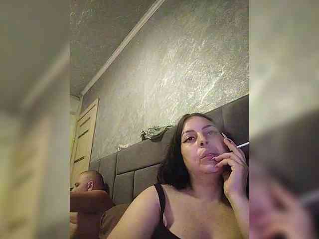 Cleopatra1990 webcam