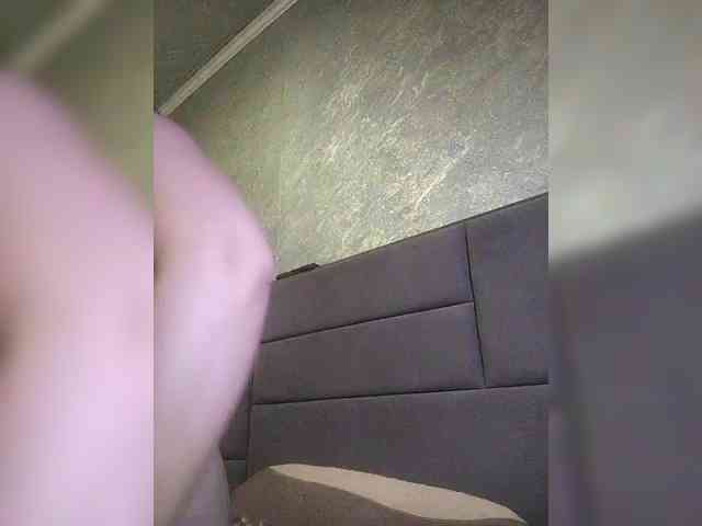 Cleopatra1990 webcam