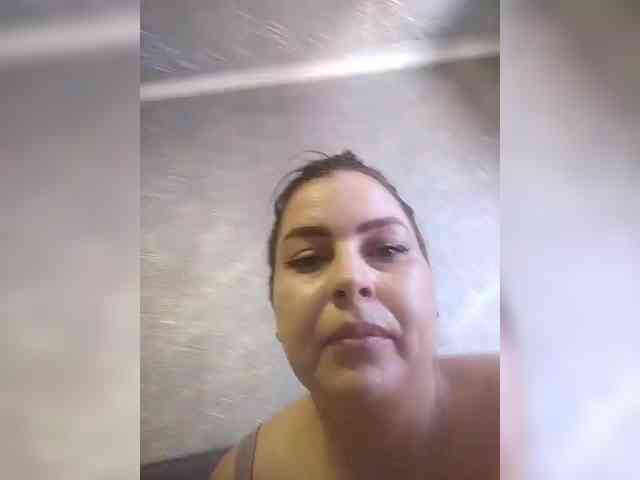 Cleopatra1990 webcam