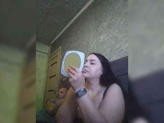 Cleopatra1990 webcam