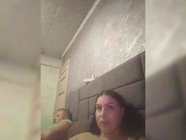 Cleopatra1990 webcam