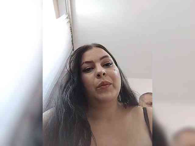 Cleopatra1990 webcam