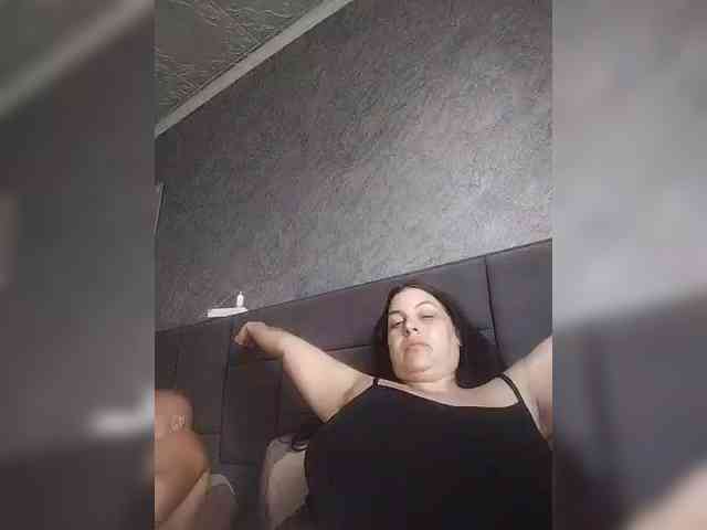 Cleopatra1990 webcam