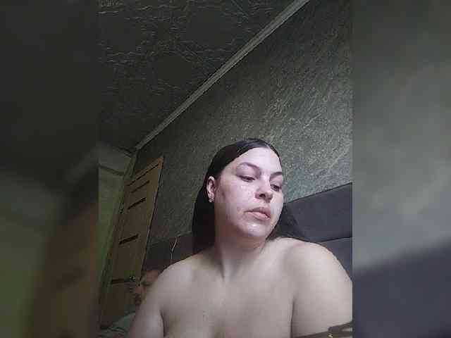 Cleopatra1990 webcam