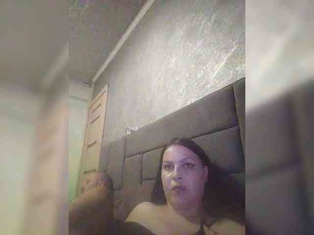 Cleopatra1990 webcam