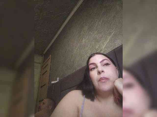 Cleopatra1990 webcam