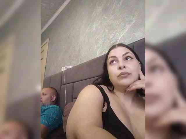 Cleopatra1990 webcam