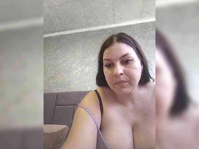 Cleopatra1990 webcam