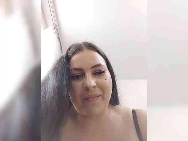 Cleopatra1990 webcam