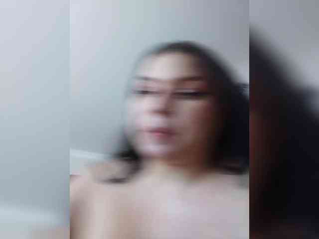 Cleopatra1990 webcam
