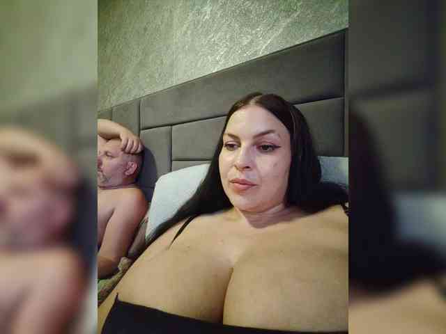 Cleopatra1990 webcam