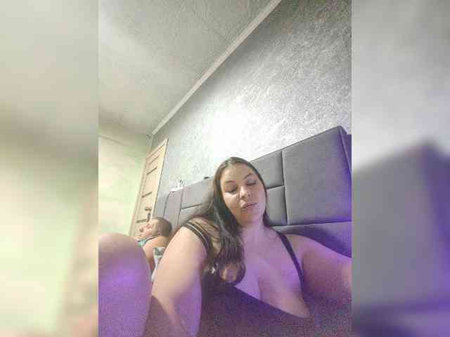 Cleopatra1990 webcam