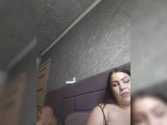 Cleopatra1990 webcam