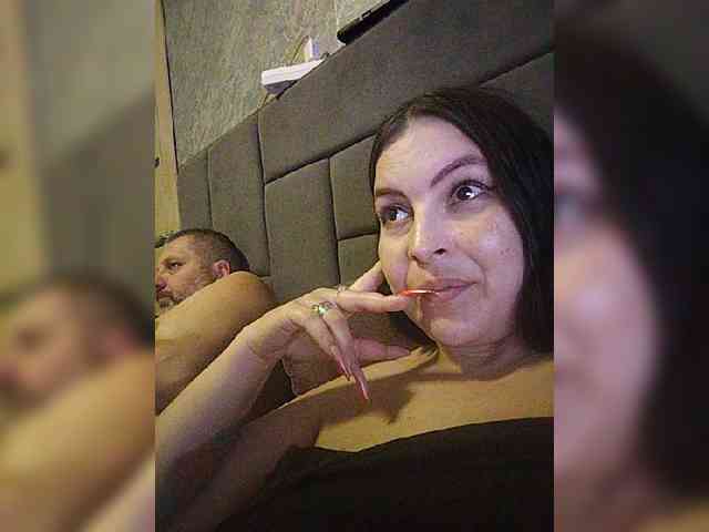 Cleopatra1990 webcam